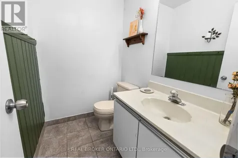7 Timberview Way Ottawa ON K2H 9M5