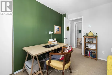 7 Timberview Way Ottawa ON K2H 9M5