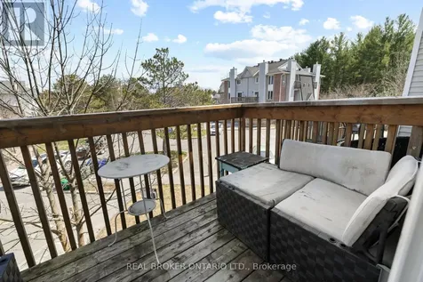 7 Timberview Way Ottawa ON K2H 9M5