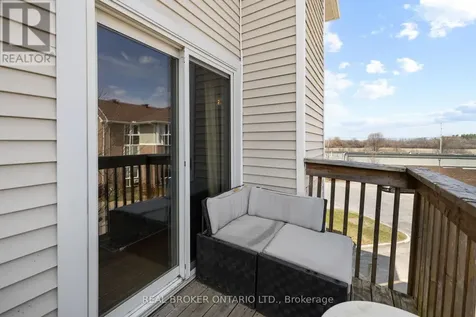 7 Timberview Way Ottawa ON K2H 9M5