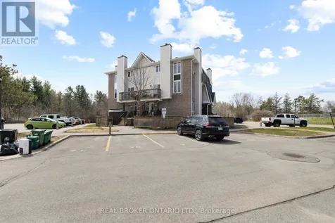 7 Timberview Way Ottawa ON K2H 9M5