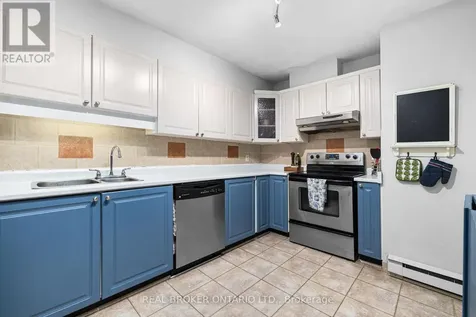 7 Timberview Way Ottawa ON K2H 9M5