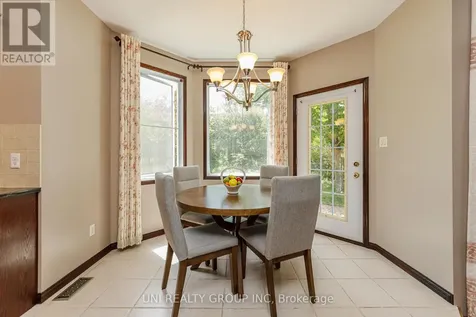 11 Langford Crescent Ottawa ON K2K 2N4