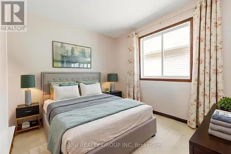 11 Langford Crescent Ottawa ON K2K 2N4