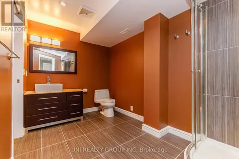 11 Langford Crescent Ottawa ON K2K 2N4