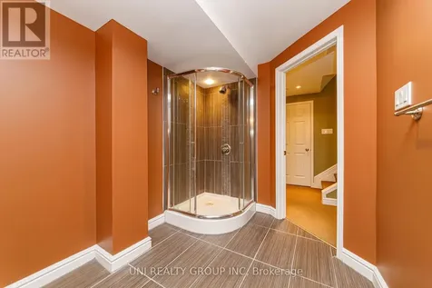 11 Langford Crescent Ottawa ON K2K 2N4