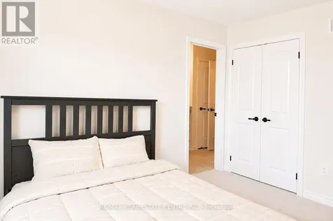 15 Cahill Drive Brantford ON N3T 0V5