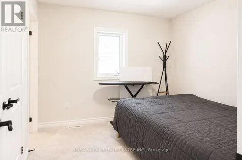 15 Cahill Drive Brantford ON N3T 0V5