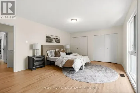 1862 Sharel Drive Ottawa ON K1H 6W4