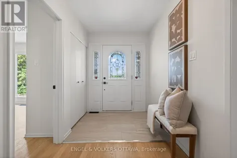 1862 Sharel Drive Ottawa ON K1H 6W4