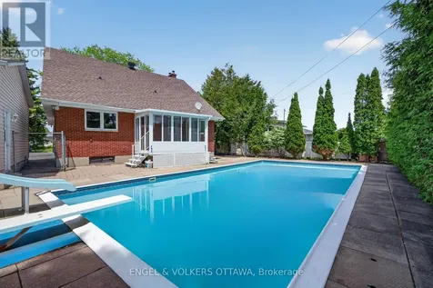 1862 Sharel Drive Ottawa ON K1H 6W4