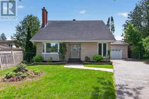 1862 Sharel Drive Ottawa ON K1H 6W4