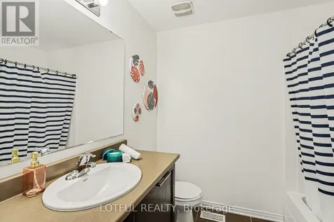 836 Kennacraig Private Ottawa ON K2J 5T6