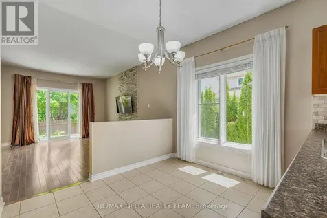 979 Como Crescent Ottawa ON K4A 3Z6