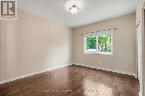 979 Como Crescent Ottawa ON K4A 3Z6