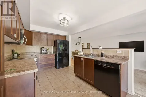 154 Talltree Crescent Ottawa ON K2S 0B1