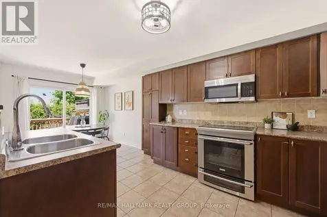 154 Talltree Crescent Ottawa ON K2S 0B1