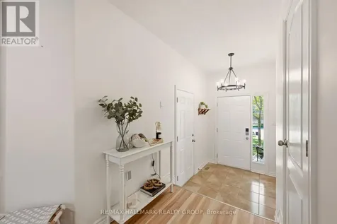154 Talltree Crescent Ottawa ON K2S 0B1