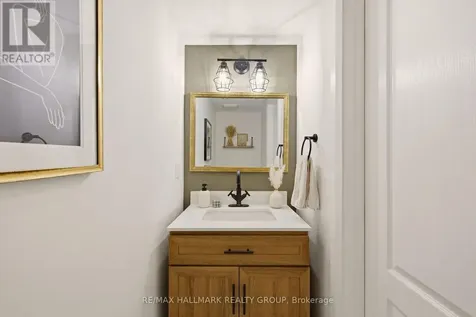 154 Talltree Crescent Ottawa ON K2S 0B1