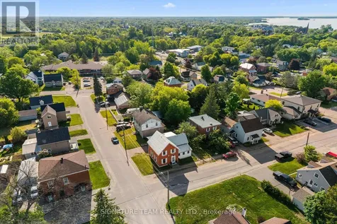 520 Centre Street Pembroke ON K8A 1K1