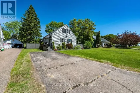 301 Chamberlain Street Pembroke ON K8A 2M6