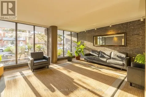71 Somerset Street West Ottawa ON K2P 2G2