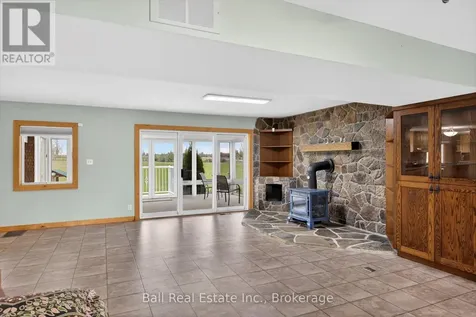 1425 Tara Road Selwyn ON K0L 1T0