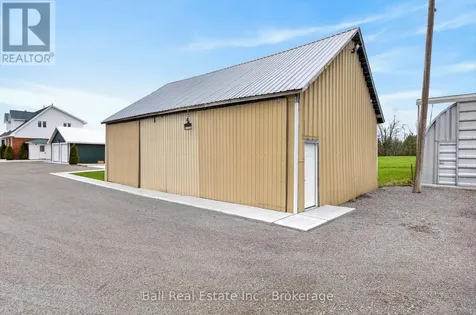 1425 Tara Road Selwyn ON K0L 1T0
