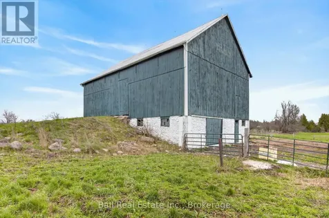 1425 Tara Road Selwyn ON K0L 1T0