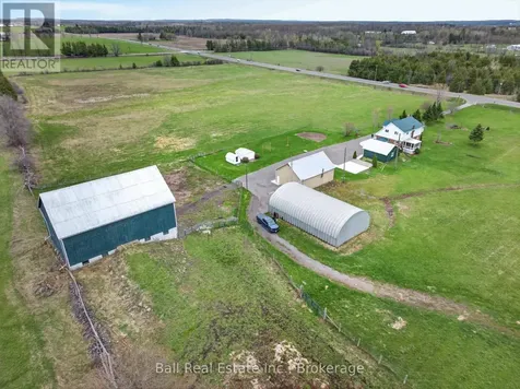 1425 Tara Road Selwyn ON K0L 1T0