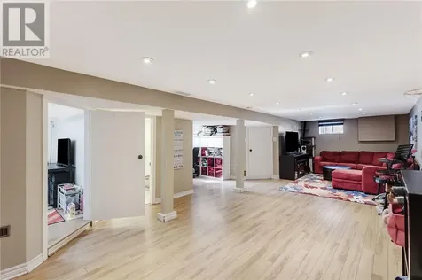 987 Blenheim Avenue Sudbury ON P3A 3K7