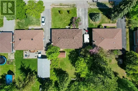 987 Blenheim Avenue Sudbury ON P3A 3K7