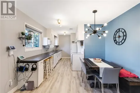 987 Blenheim Avenue Sudbury ON P3A 3K7