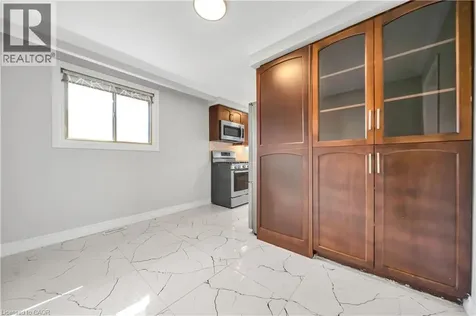 70 Flanders Road Guelph ON N1G 1W3