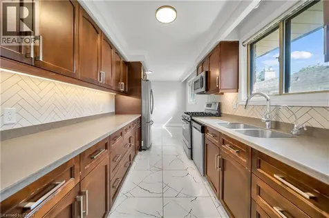 70 Flanders Road Guelph ON N1G 1W3