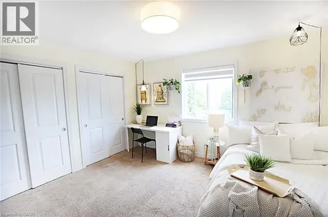 360 John Street North Hamilton ON L8L 4R1