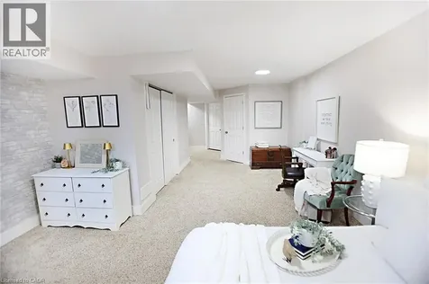 360 John Street North Hamilton ON L8L 4R1