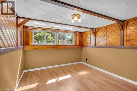 6 Mitchell Court Brantford ON N3S 7G8