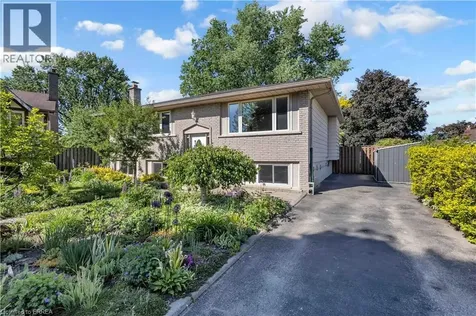 6 Mitchell Court Brantford ON N3S 7G8