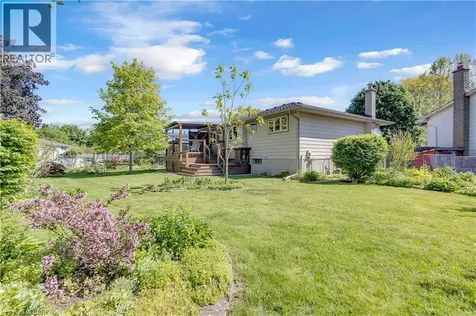 6 Mitchell Court Brantford ON N3S 7G8