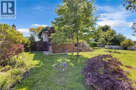 6 Mitchell Court Brantford ON N3S 7G8