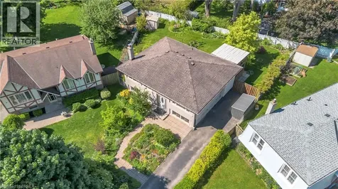 6 Mitchell Court Brantford ON N3S 7G8