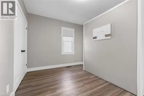 19 Lyons Avenue Welland ON L3B 1L8