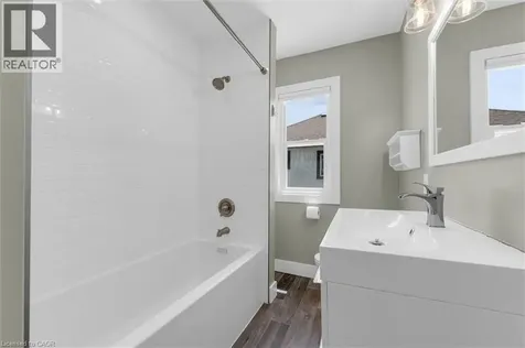 19 Lyons Avenue Welland ON L3B 1L8