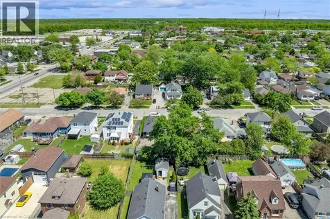 19 Lyons Avenue Welland ON L3B 1L8