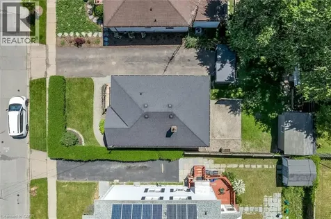 19 Lyons Avenue Welland ON L3B 1L8