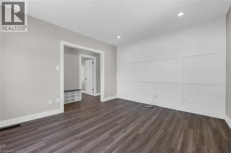 19 Lyons Avenue Welland ON L3B 1L8