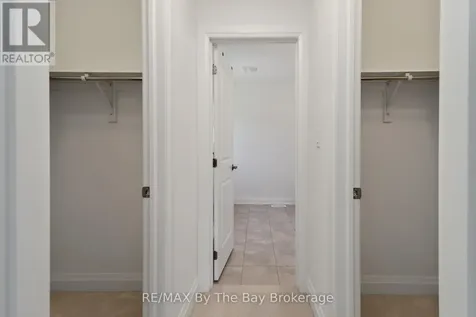 52 Amber Drive Wasaga Beach ON L9Z 0R9