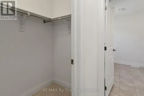 52 Amber Drive Wasaga Beach ON L9Z 0R9