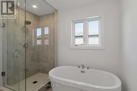 52 Amber Drive Wasaga Beach ON L9Z 0R9